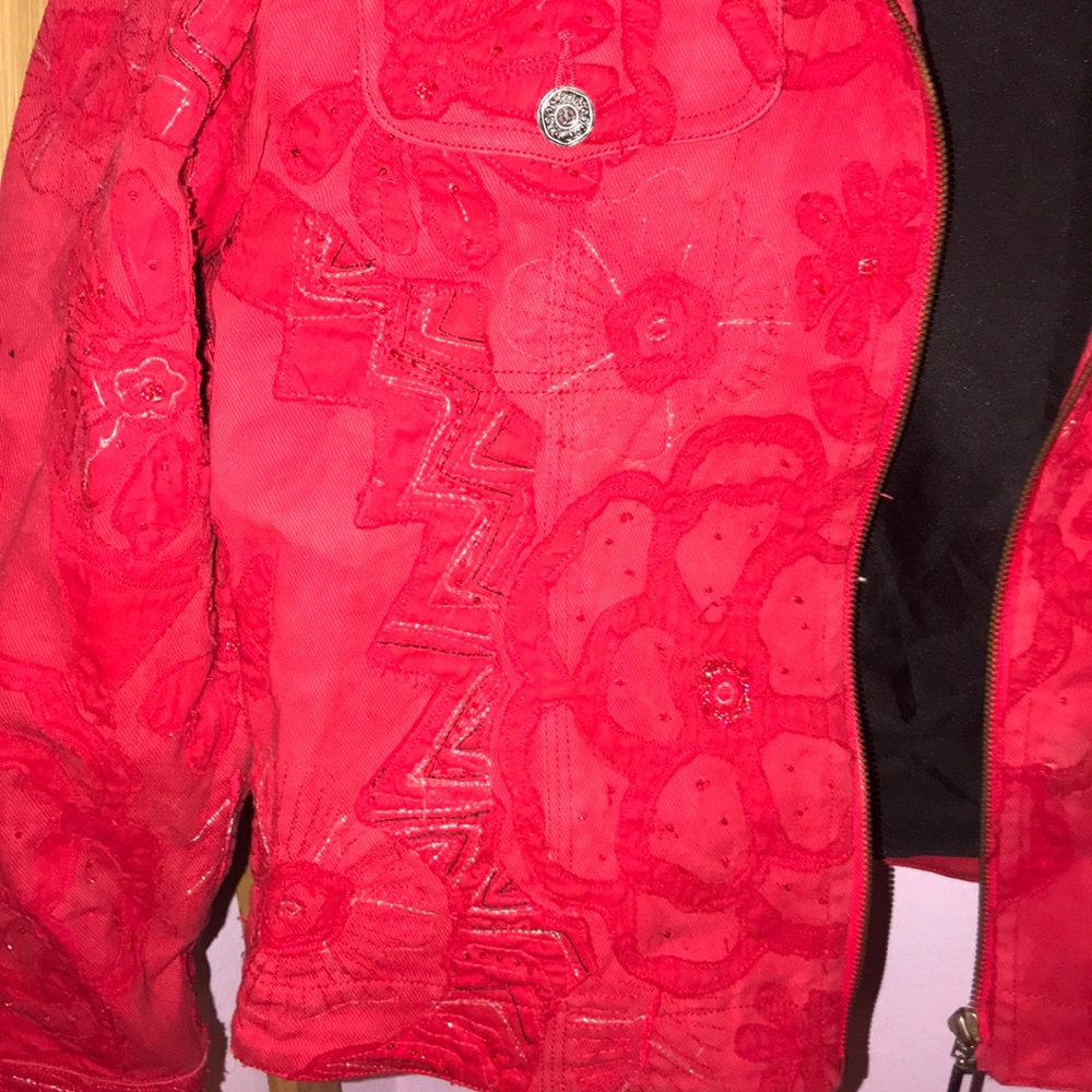 Stunning Jacket - Picture 2 of 5